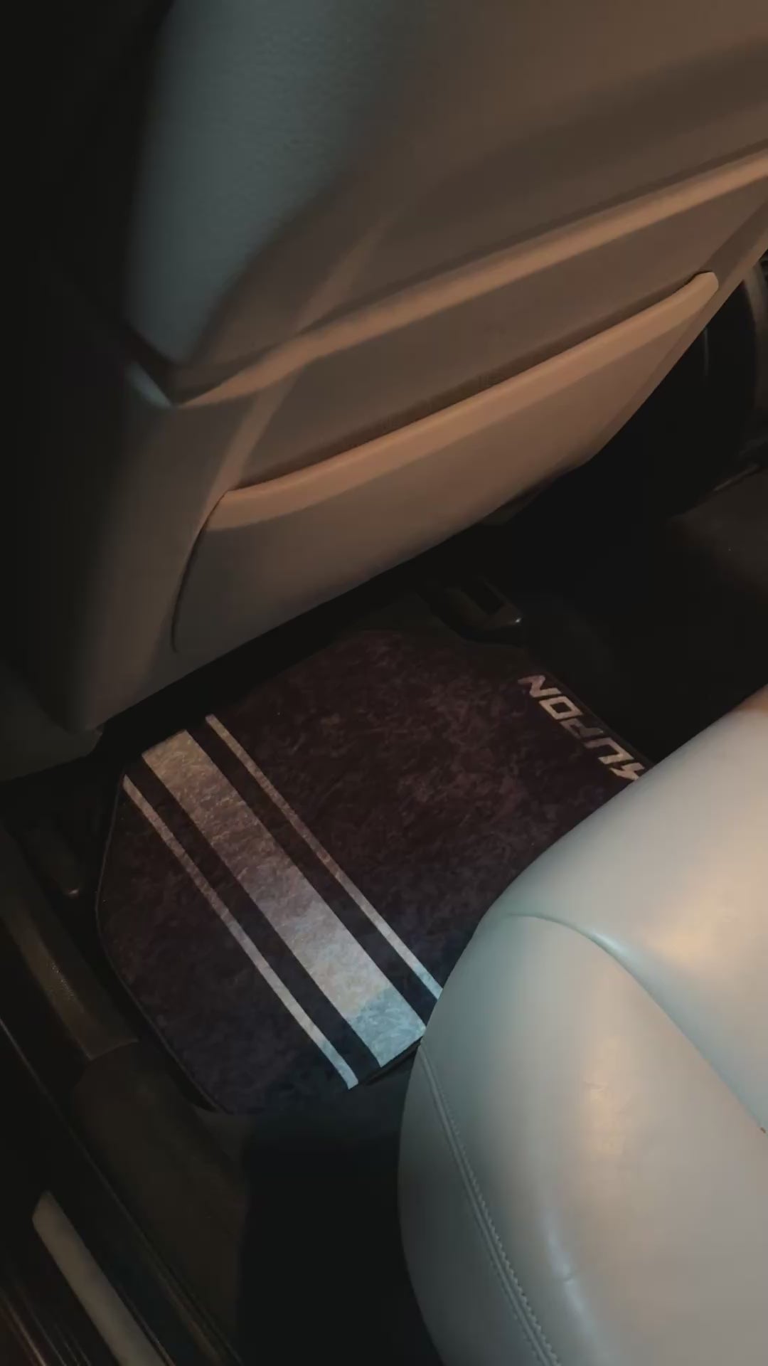 Universal Car Floor Mat 4pcs Carpet Mat Set
