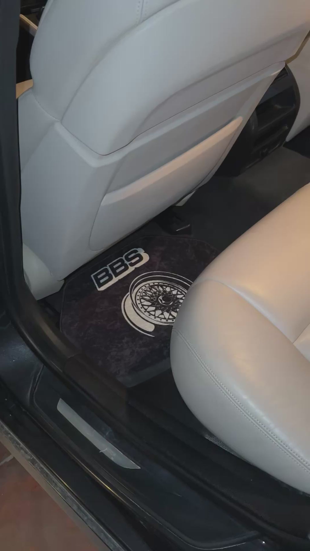 Universal Car Floor Mat 4pcs Carpet Mat Set