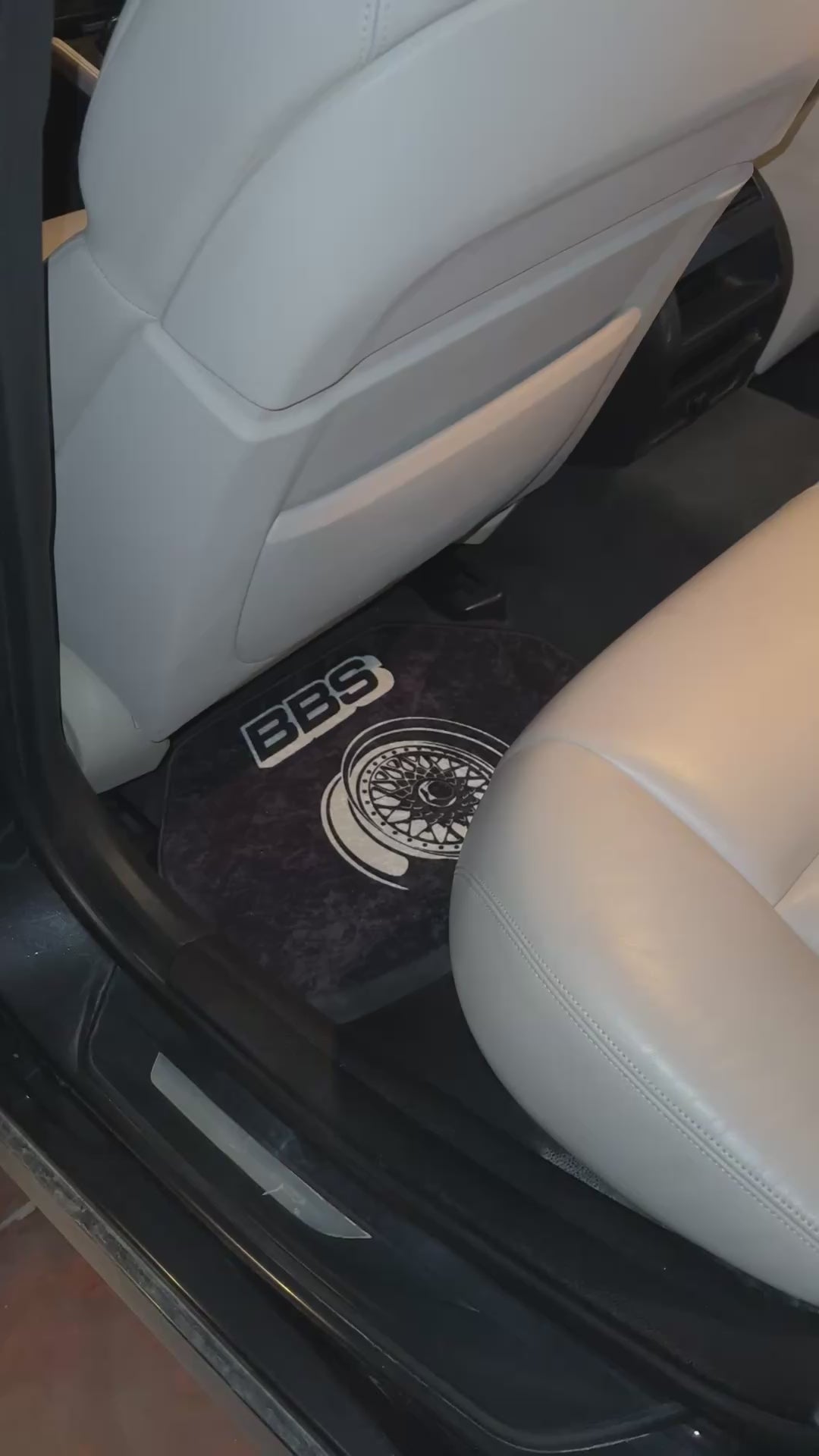 Universal Car Floor Mat 4pcs Carpet Mat Set